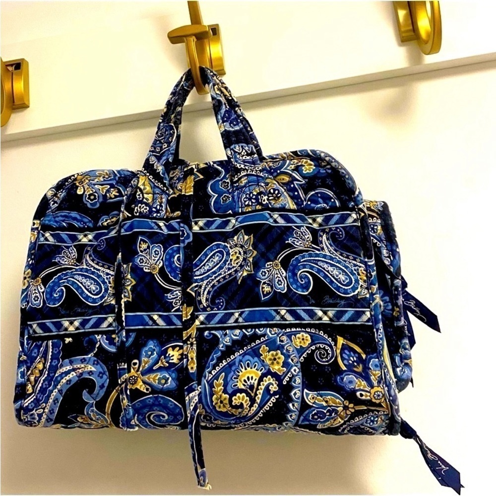 Vera Bradley Hanging